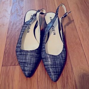 EUC Anne Klein heels size 9.5